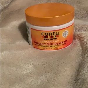 Cantu coconut curling cream